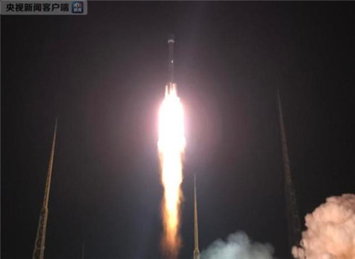 僑洋實(shí)業(yè)慶賀：北斗三號(hào)“一箭雙星”發(fā)射成功。